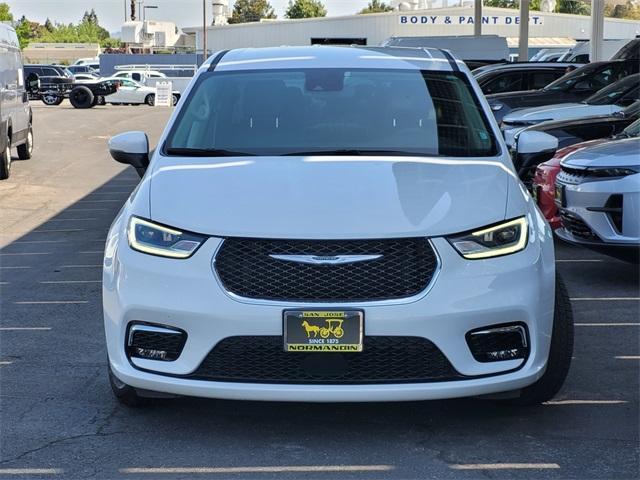 used 2023 Chrysler Pacifica Hybrid car, priced at $29,688