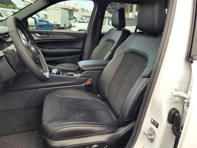 new 2025 Jeep Grand Cherokee car