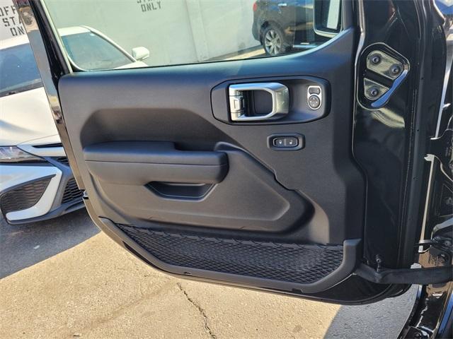 new 2025 Jeep Wrangler car