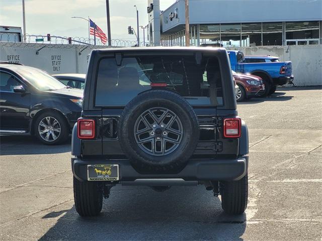 new 2025 Jeep Wrangler car
