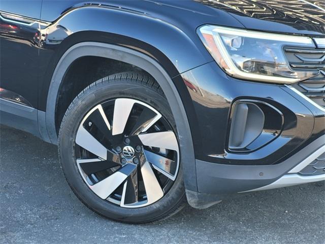 used 2024 Volkswagen Atlas Cross Sport car, priced at $29,000