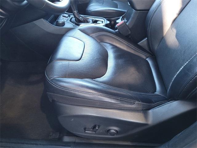 used 2023 Jeep Cherokee car, priced at $25,998