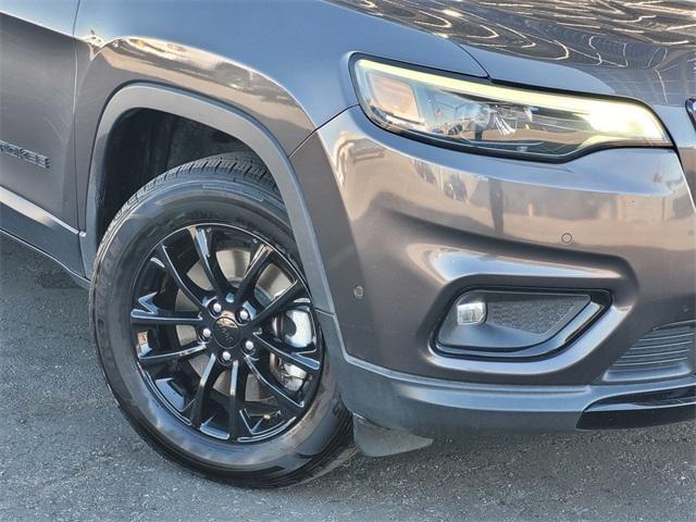 used 2023 Jeep Cherokee car, priced at $25,998