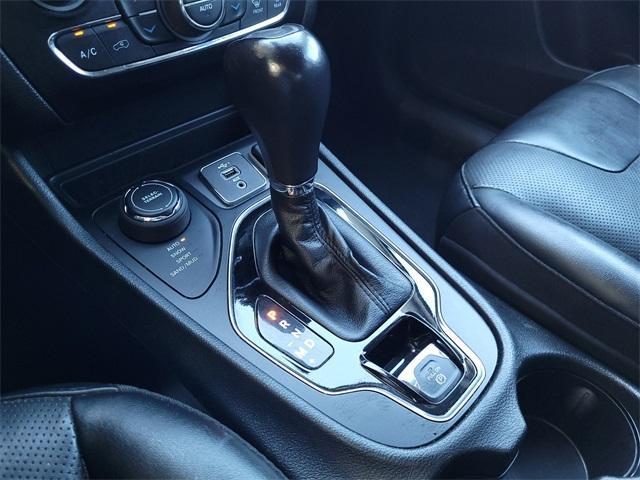 used 2023 Jeep Cherokee car, priced at $25,998
