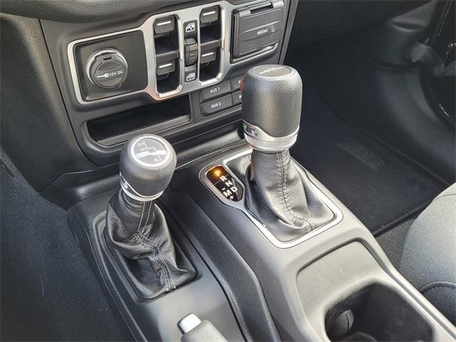new 2025 Jeep Gladiator car, priced at $38,638