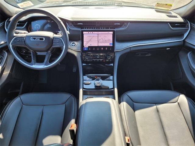new 2025 Jeep Grand Cherokee car, priced at $42,181