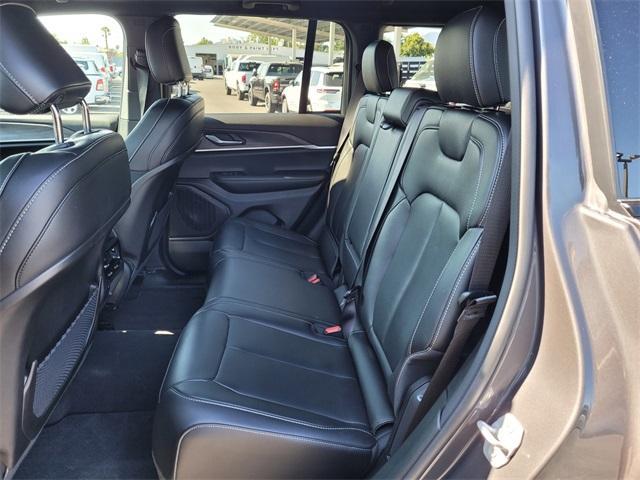 new 2025 Jeep Grand Cherokee car, priced at $42,181