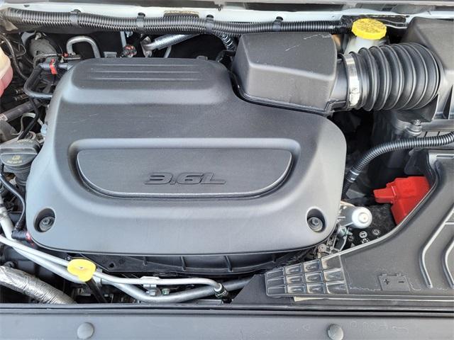 used 2023 Chrysler Pacifica car, priced at $23,900