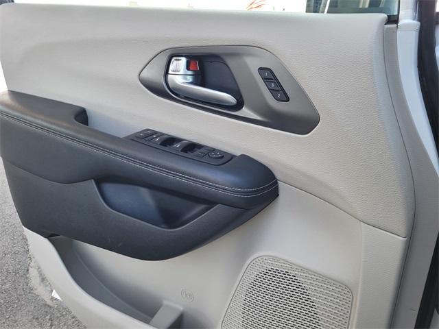 used 2023 Chrysler Pacifica car, priced at $23,900