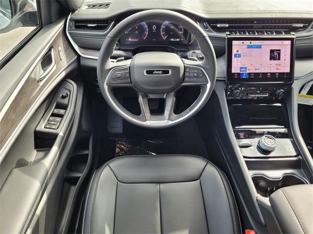 new 2025 Jeep Grand Cherokee car