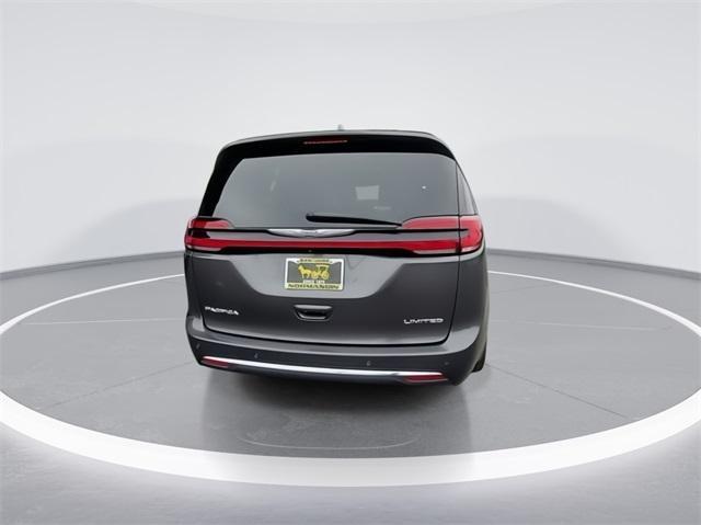 used 2022 Chrysler Pacifica car, priced at $27,998