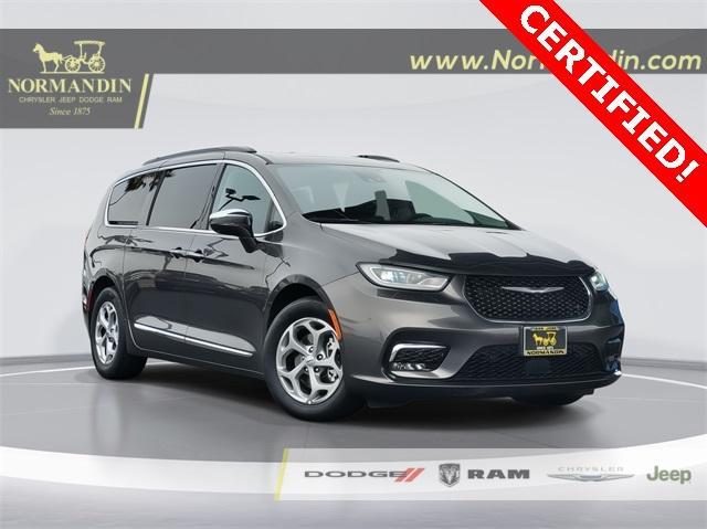 used 2022 Chrysler Pacifica car, priced at $27,998