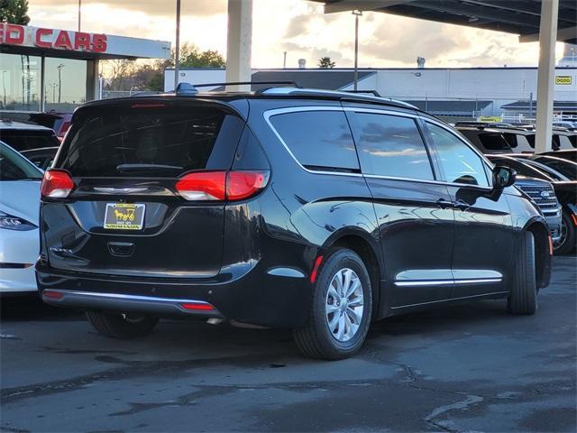 used 2018 Chrysler Pacifica car, priced at $15,998