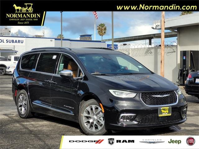 new 2025 Chrysler Pacifica Hybrid car, priced at $50,988