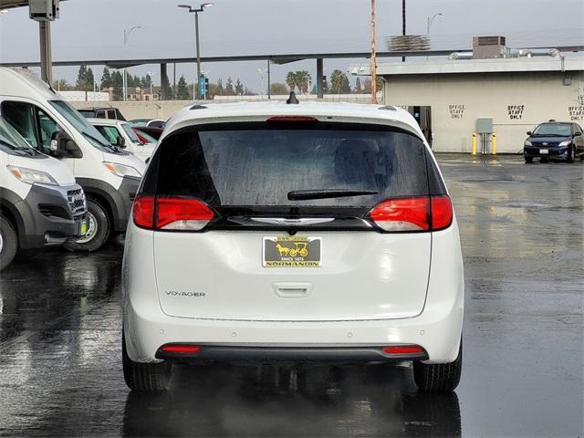 new 2025 Chrysler Voyager car