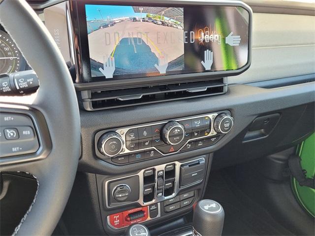 new 2025 Jeep Wrangler 4xe car