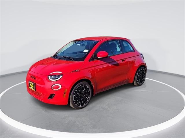 new 2024 FIAT 500e car