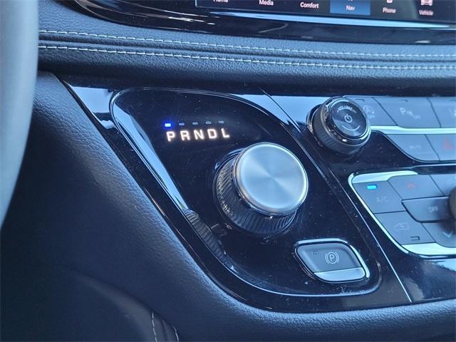 used 2025 Chrysler Pacifica car, priced at $39,600