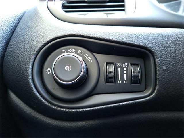 used 2022 Jeep Renegade car, priced at $15,900