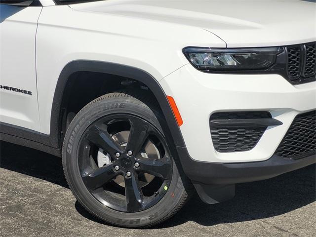 new 2025 Jeep Grand Cherokee car, priced at $39,187