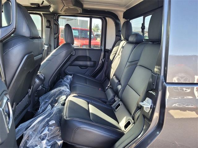 new 2025 Jeep Gladiator car, priced at $46,380