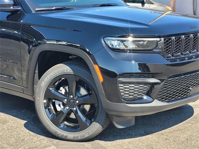 new 2025 Jeep Grand Cherokee car