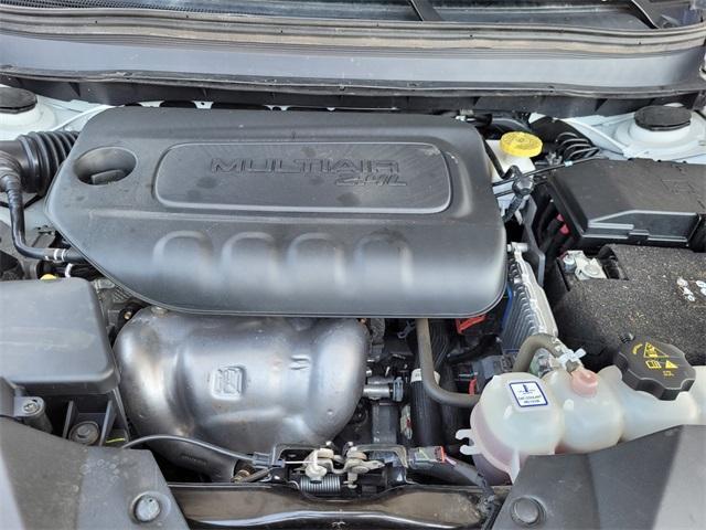 used 2023 Jeep Cherokee car, priced at $25,998