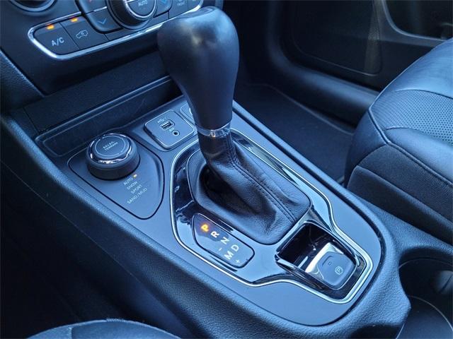 used 2023 Jeep Cherokee car, priced at $25,998