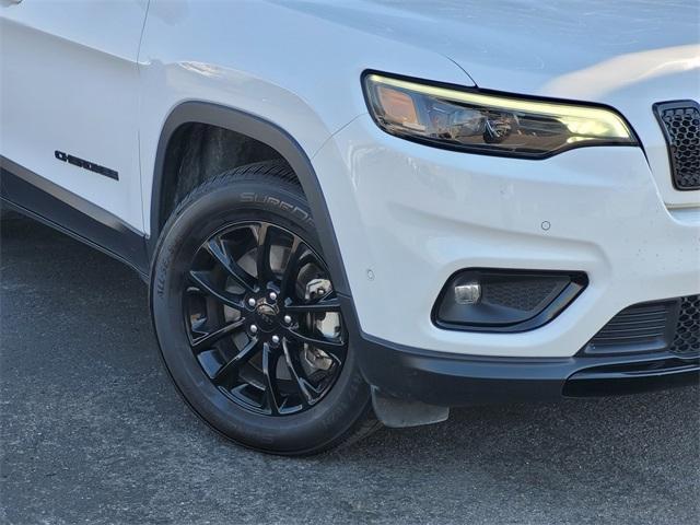 used 2023 Jeep Cherokee car, priced at $25,998