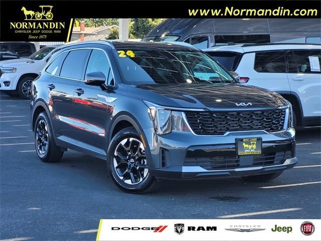used 2024 Kia Sorento car, priced at $26,800