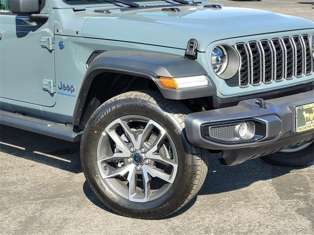 new 2025 Jeep Wrangler 4xe car