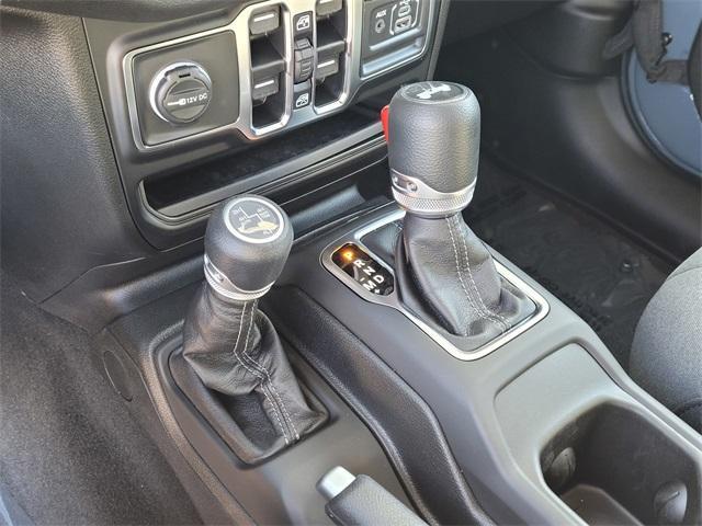 new 2025 Jeep Wrangler 4xe car