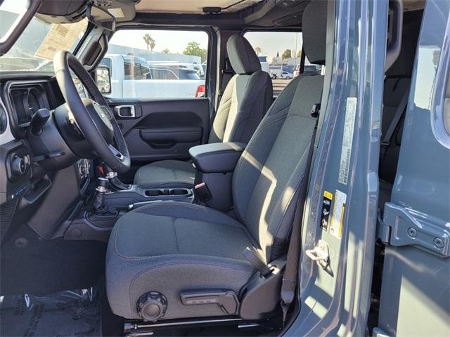 new 2025 Jeep Wrangler 4xe car