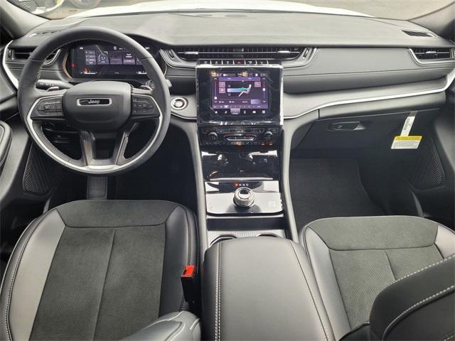 new 2025 Jeep Grand Cherokee L car, priced at $39,988