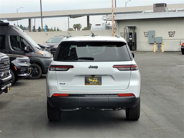 new 2025 Jeep Grand Cherokee L car, priced at $39,988