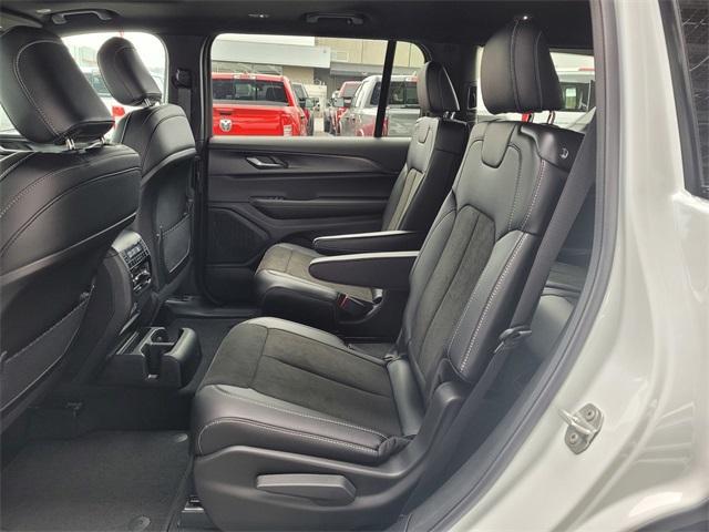 new 2025 Jeep Grand Cherokee L car, priced at $39,988