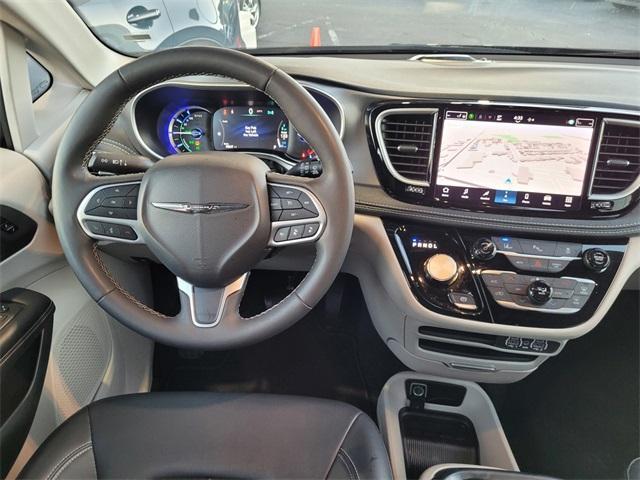 used 2024 Chrysler Pacifica Hybrid car, priced at $29,500