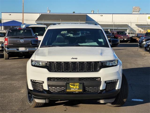 new 2025 Jeep Grand Cherokee L car