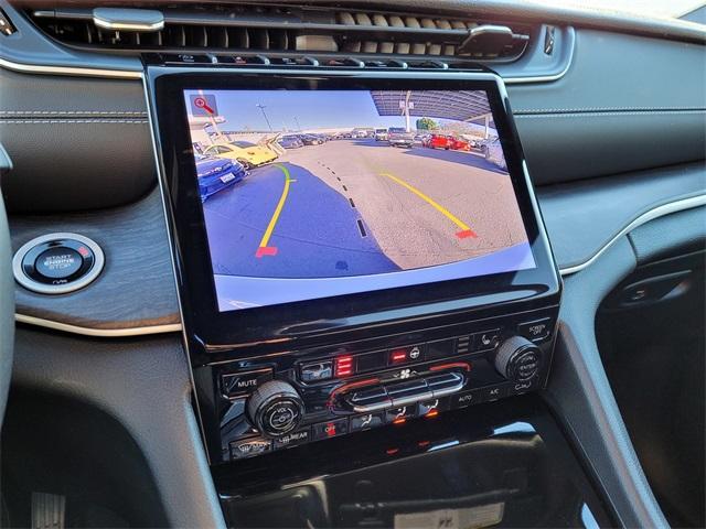 new 2025 Jeep Grand Cherokee L car