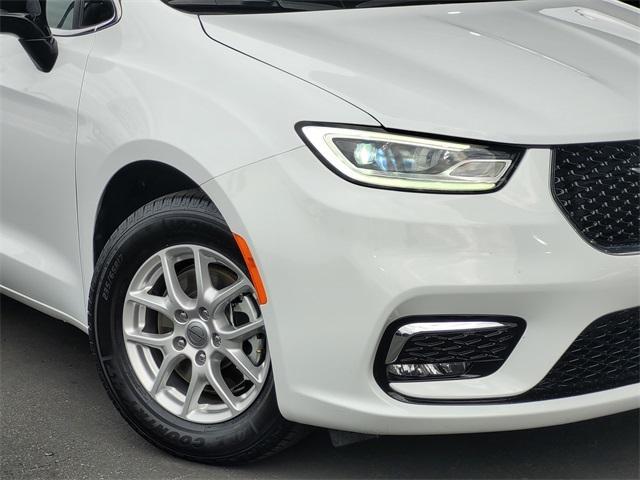 used 2025 Chrysler Pacifica car, priced at $34,900