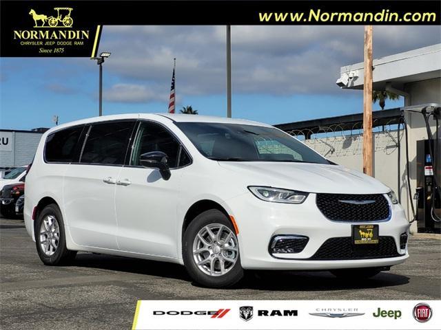 new 2026 Chrysler Pacifica car