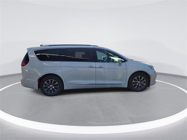 new 2024 Chrysler Pacifica Hybrid car, priced at $48,490