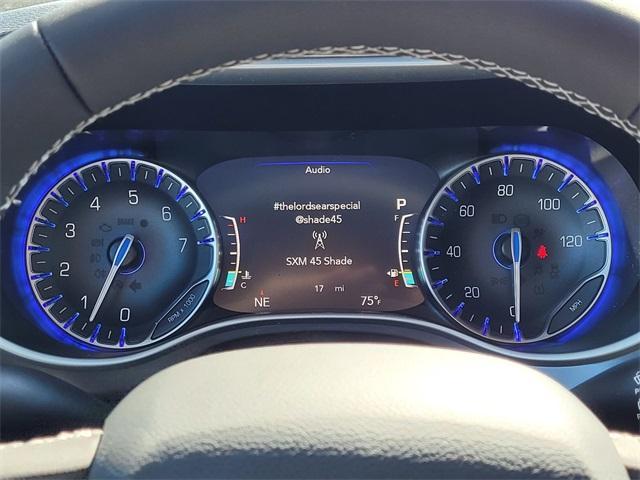 new 2025 Chrysler Pacifica car