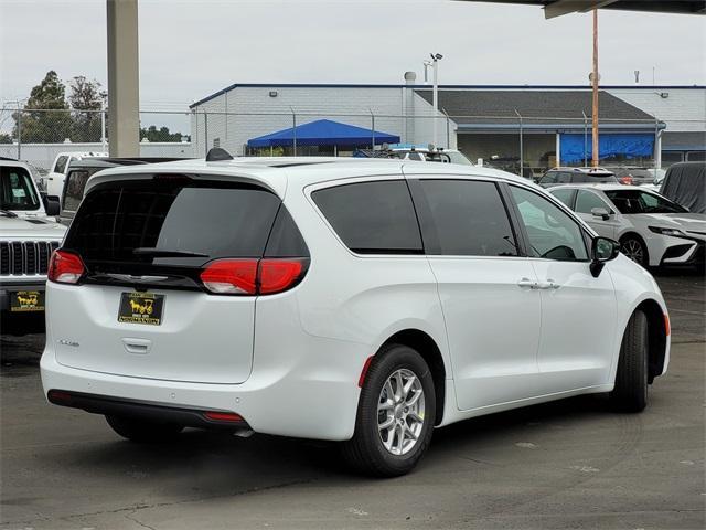 new 2025 Chrysler Voyager car