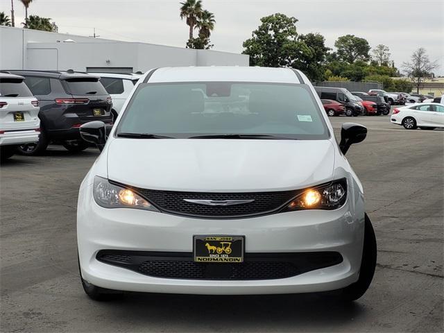 new 2025 Chrysler Voyager car