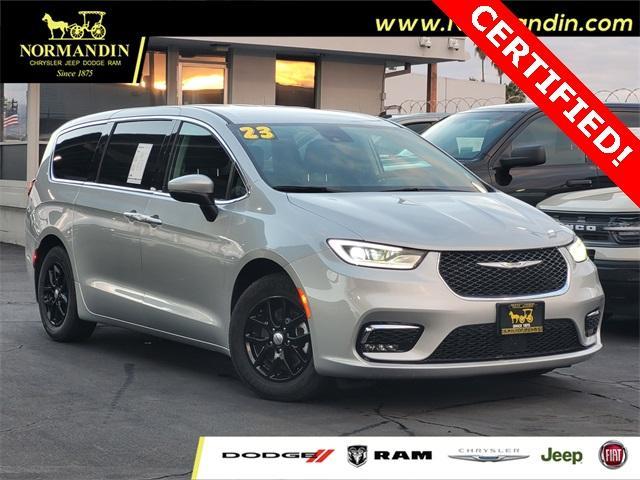 used 2023 Chrysler Pacifica car, priced at $21,300