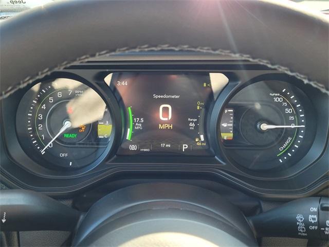 new 2025 Jeep Wrangler 4xe car