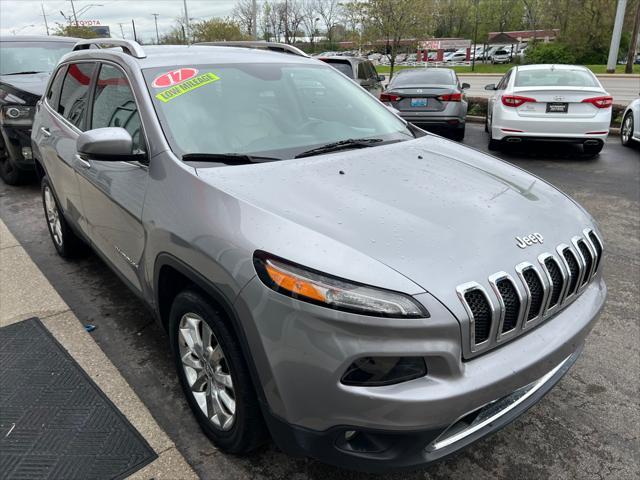 used 2017 Jeep Cherokee car