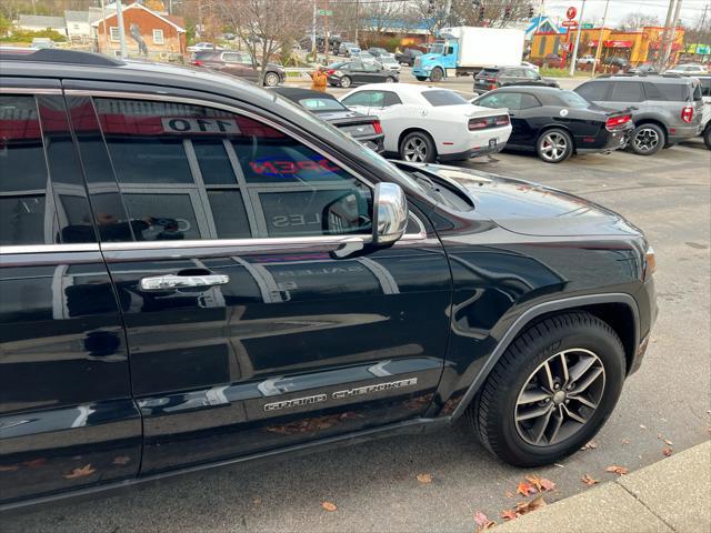 used 2017 Jeep Grand Cherokee car