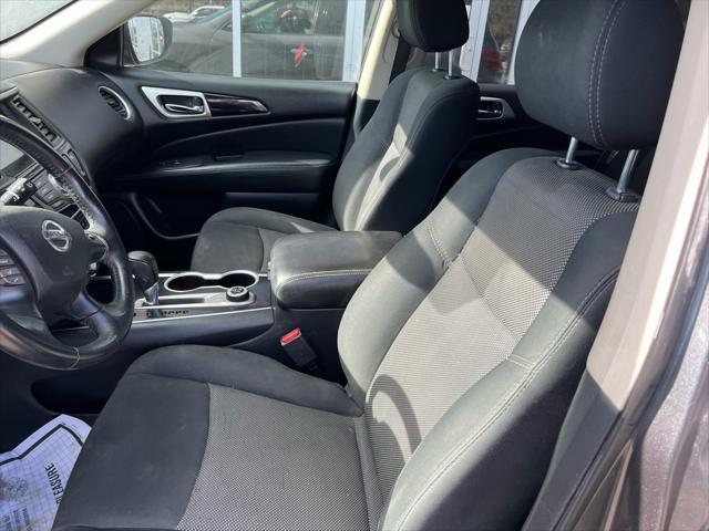 used 2018 Nissan Pathfinder car